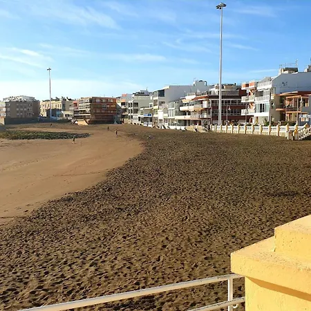 Comfortable With Terrace 아파트 *